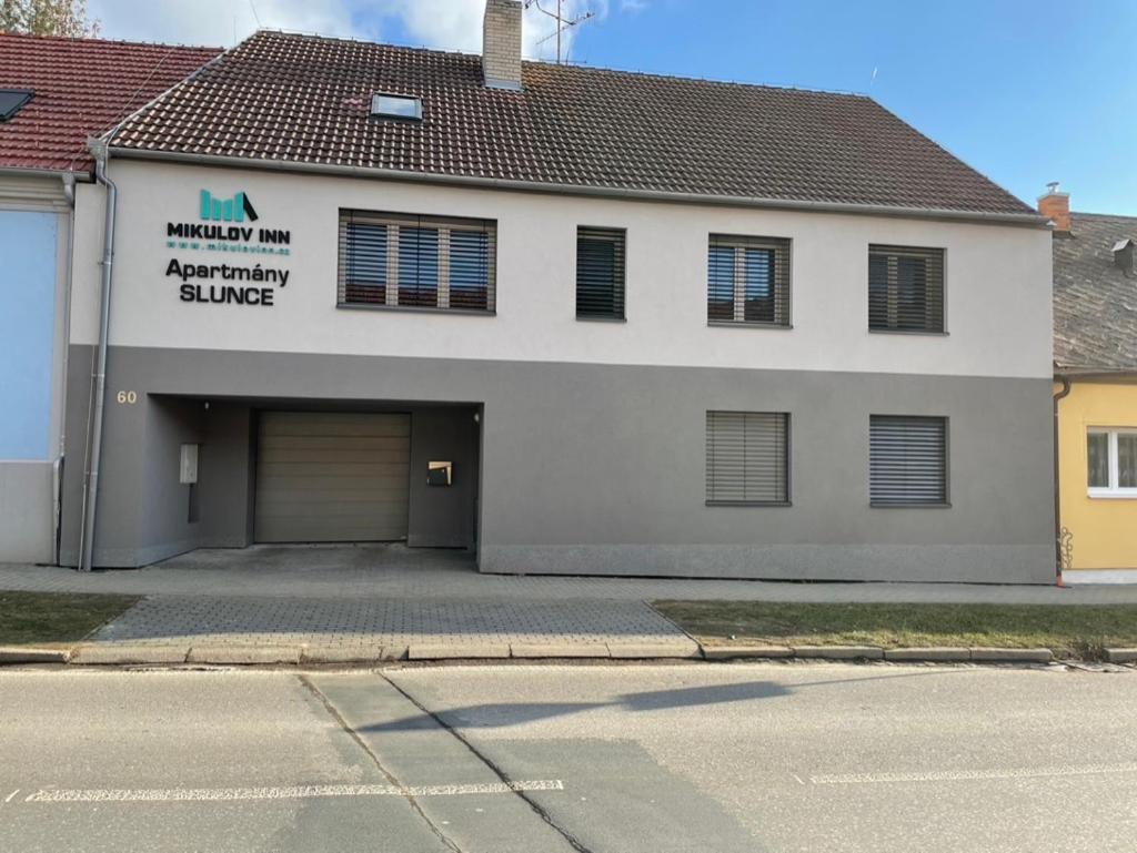 Mikulov Inn - Apartments Slunce ภายนอก รูปภาพ